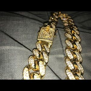 24k gold Cuban link 18inch 18m thick with diamonds